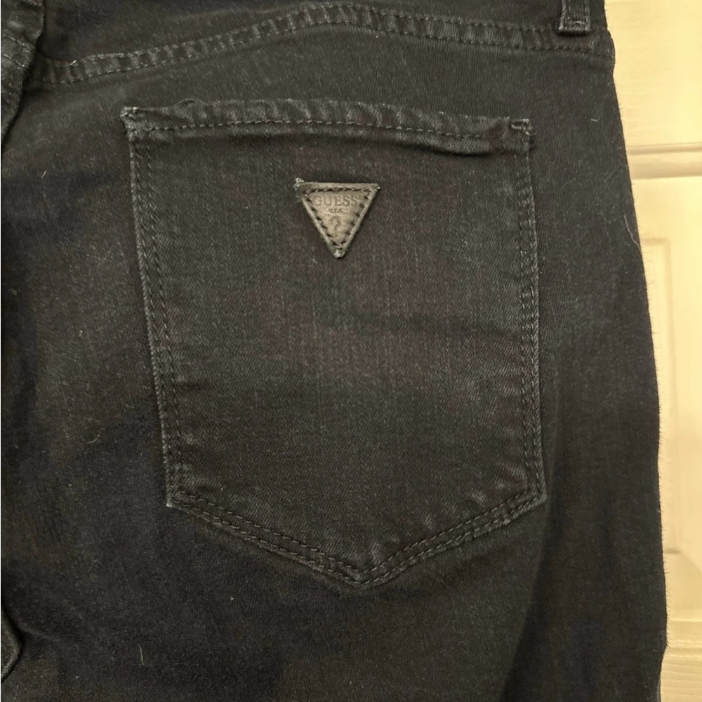 Guess Women's Black Skinny Jeans - Picture 5 of 6